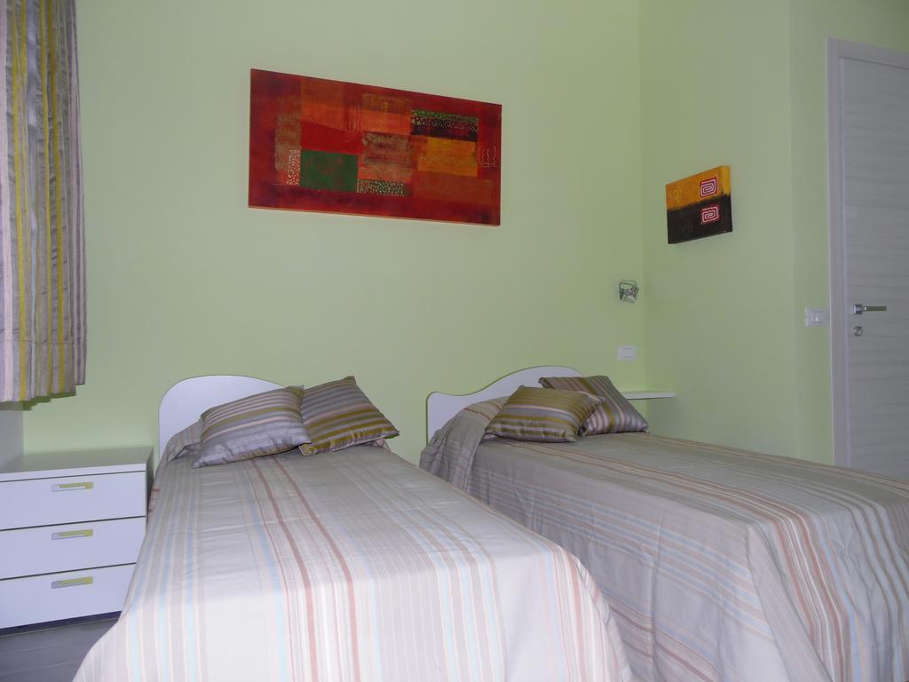Bed and Breakfast La Roccia Bianca Realmonte Pokój zdjęcie